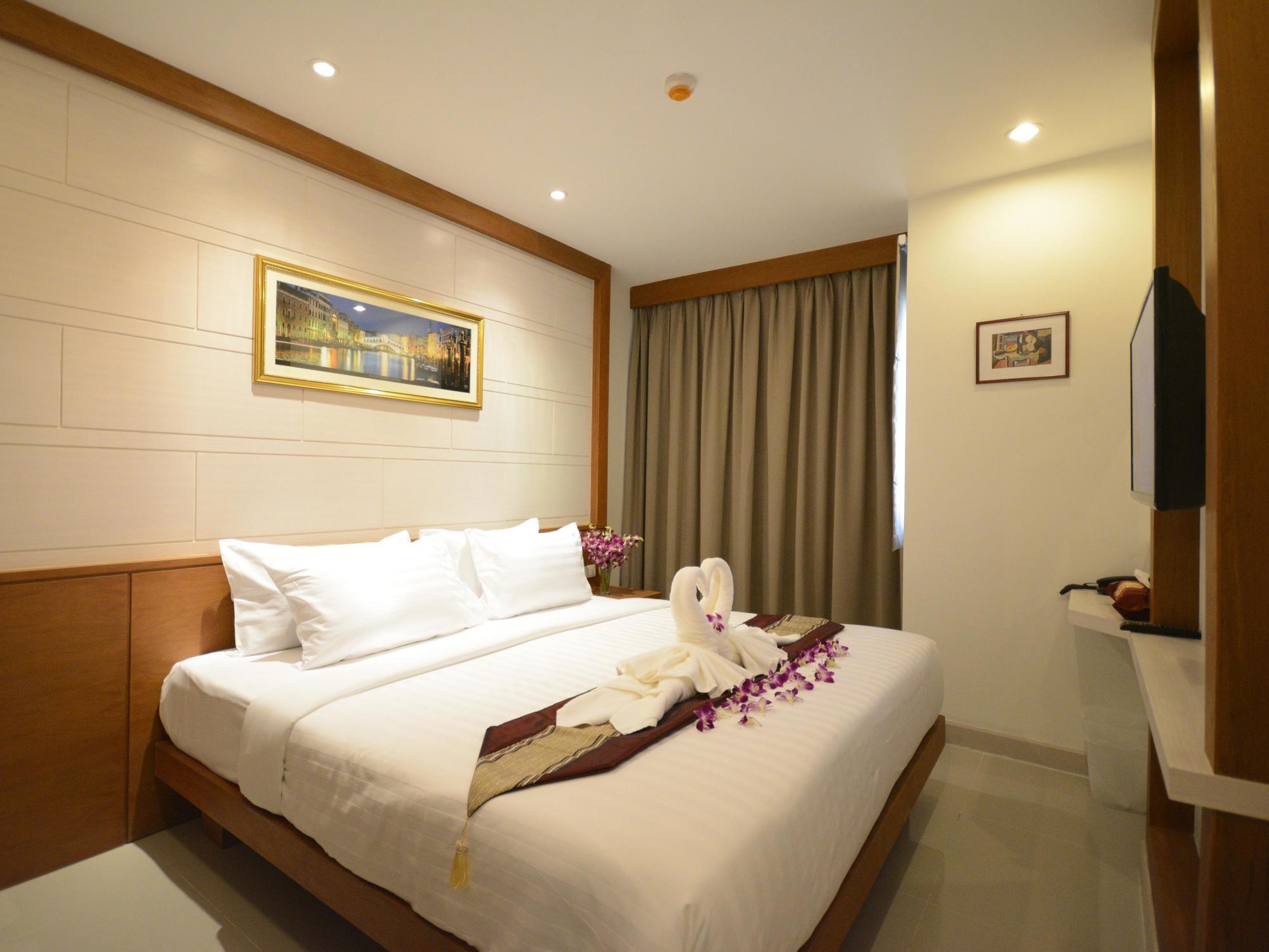 The Patong Center Hotel Εξωτερικό φωτογραφία
