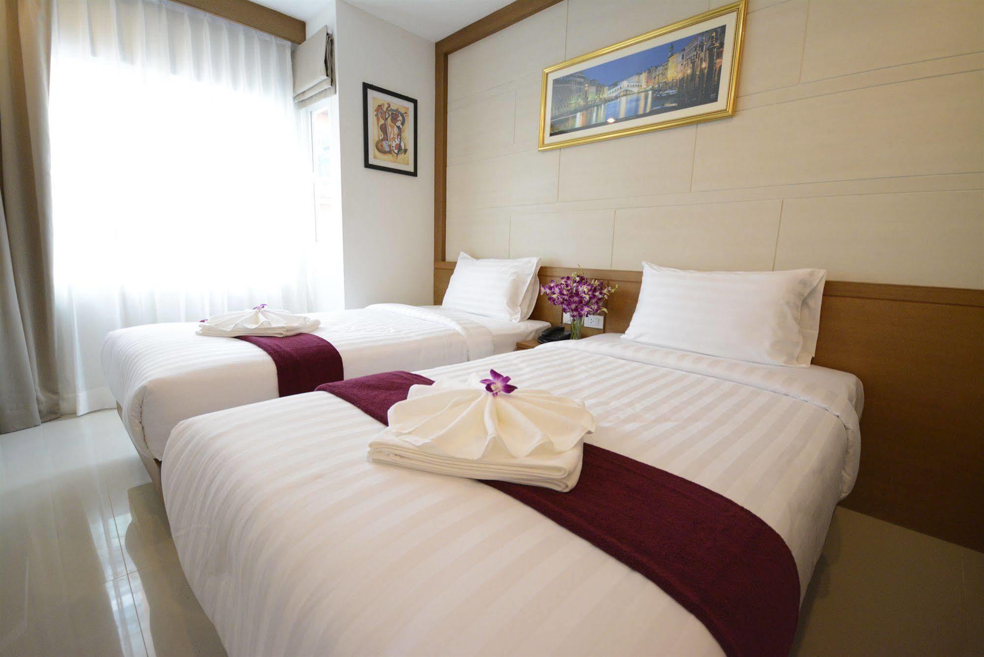 The Patong Center Hotel Εξωτερικό φωτογραφία