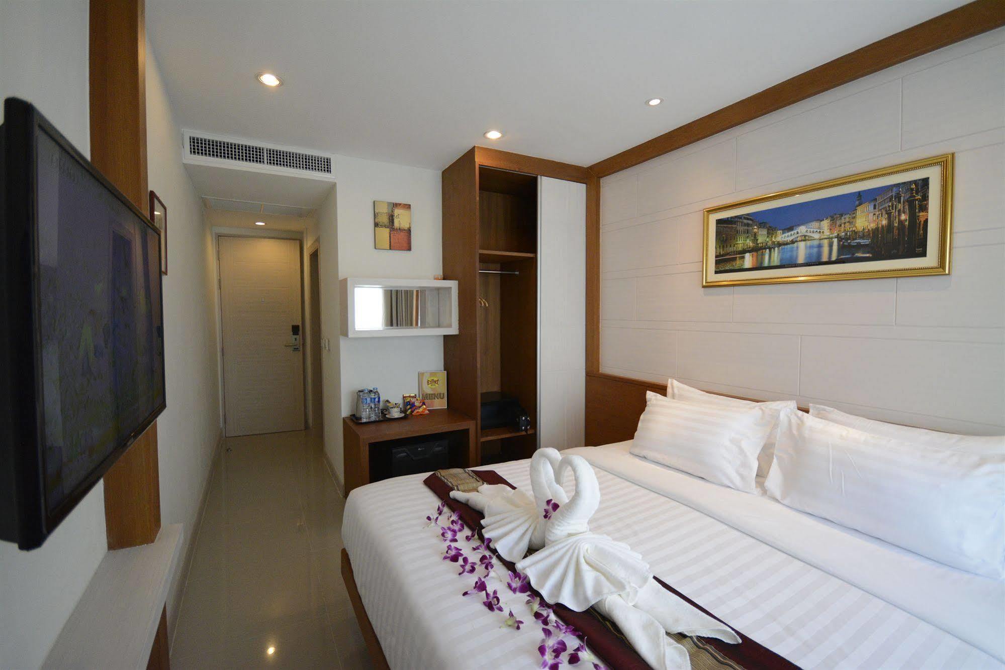The Patong Center Hotel Εξωτερικό φωτογραφία