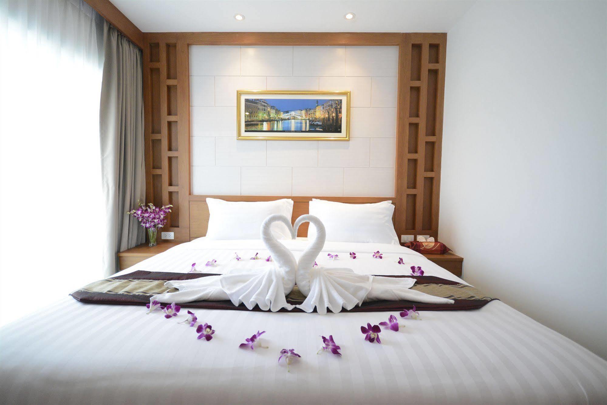 The Patong Center Hotel Εξωτερικό φωτογραφία