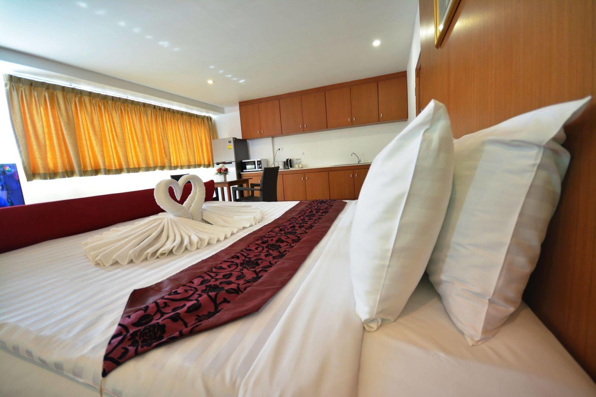The Patong Center Hotel Εξωτερικό φωτογραφία